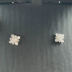 14 karat gold diamonds earrings 1.00 CT.T.W